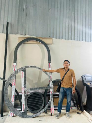 Giải pháp uốn vòm: Đột phá mới trong thiết kế cửa nhôm kính tại Miền Nam