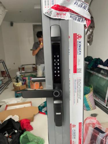 Khoá Siker - Hoàn thiện lắp khoá Siker KTS 150 cho khách hàng tại công trình mới